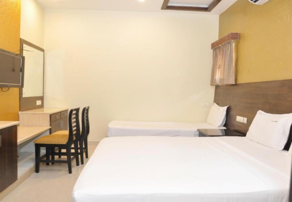Room image 3